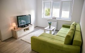 Lovely Apartment Omar